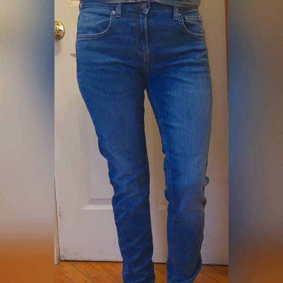 Guess jeans size 18 in boys. - Picture 3 of 5
